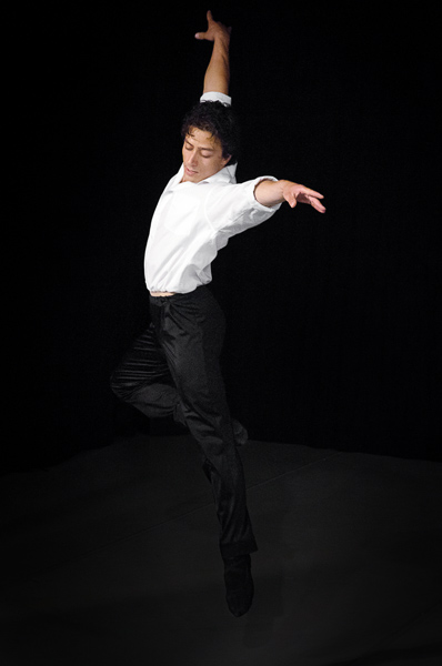 B&M Dance Company Soloist Philipp Knapp in "Lomir Tanzn", a modern ballet by Heinz Manniegel